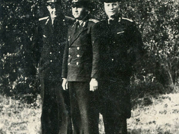ст.л-т Дивеев А.А., м-р Желудков Н.В., к-н Кокорев В.Я., 1953 г.