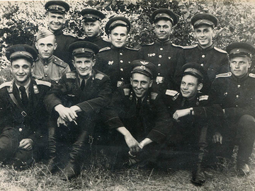 Экипаж л-та Кравцова И.Н., аэр. Малейки, 1953 г.