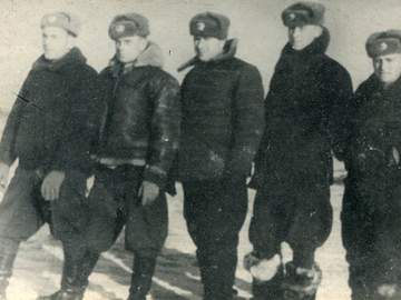 Летчики Смиронв Н.Г., Проваторов Ф.И., Холодов Е.П., Пукито Г.А., Богданов В.А., 1952 г.