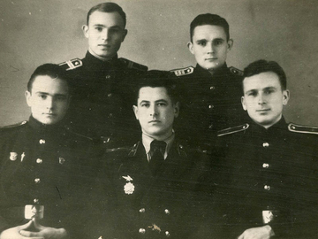 Экипаж ст. л-та Смирнова В.М., курсанты Черный В.И., Сак В.Ф., Шумов В.П., Никитин И.И., 1953 г.