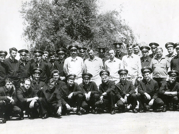 Госы-92, командир полка п-к Кацер В.К., зам. по летной п/п-к Кресов А.Н., среди курсантов Винников Иван, Самокутяев Александр, Царковный Сергей.