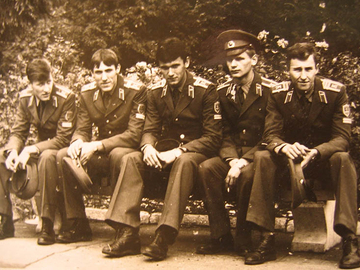 Слева направо: Гребенник Саня, Кондратенко Сергей, Михайлов Саня, Никольский Валера, Грачёв Сергей.