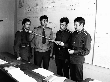 ст л-т Женя Филипчук Чернигов К-ты Говоров,Григорьев,Журавлевич.