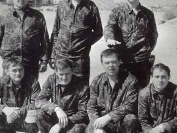 Летчики 32 гв ИАП, аэр. Баграм 1988 г. Стоят м-р Падаока Н.М., ком-р звена п/п-к Лыса.