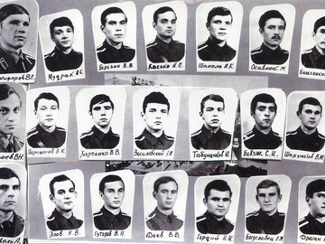 Первая рота.