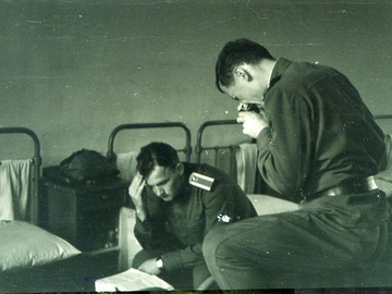 Подготовка к госэкзаменам, читает Козловский В.А., фотографирует Колотухин В.Г.