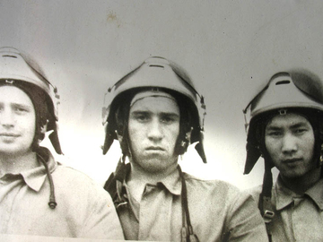 курсанты Титович В.Ф, Кирякин Ю.М., Цой О.Г., аэродром Певцы 1966 г.