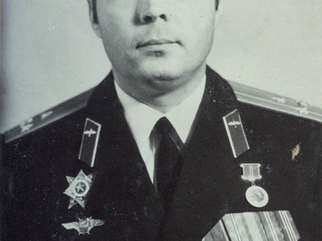 п-к Поддячий Виктор Иванович, летчик-снайпер.