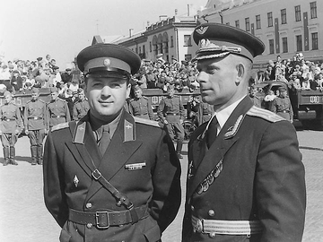Командир АЭ п/п-к Провоторов.