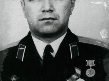 генерал-майор Ельчанинов Валерий Борисович.
