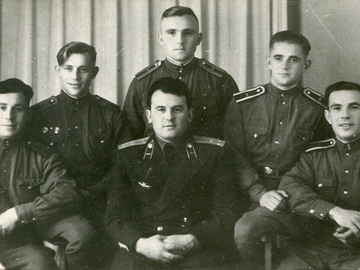 Экипаж ст.л-та Емельянчика В.К. к-ты Ленко, Латыменко, Наливайко, Волков, Нешенко, 1954 г.