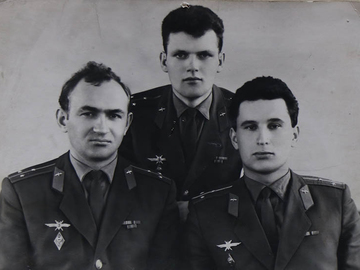 Выпускники 1967 г. инструкторы ст. л-ты Зайцев Е.И., Германович Н.А., Шевцов В.В.