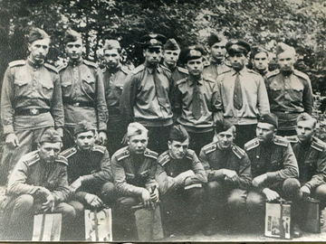 Звено майора Байнетова, второй слева курсант Кизим., 1961 г.